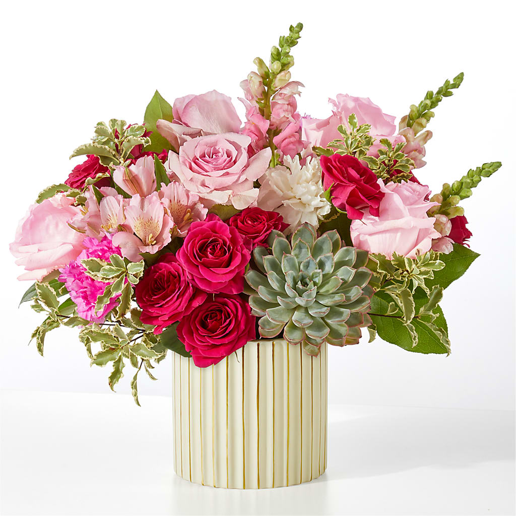 Magenta Musings Bouquet – BILLY'S WITTENBERG FLORAL, Wittenberg WI