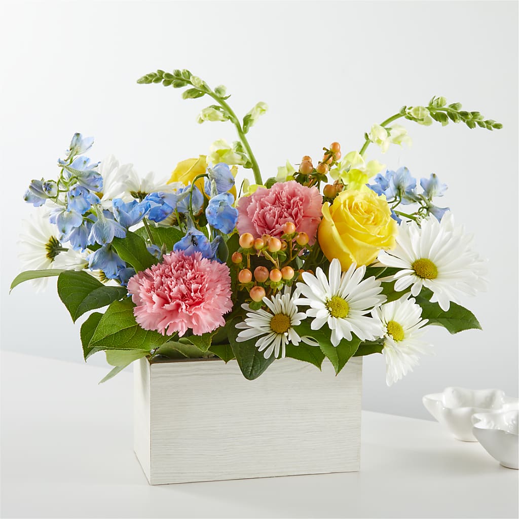 Sun Salutation Box Bouquet – BILLY'S WITTENBERG FLORAL, Wittenberg WI