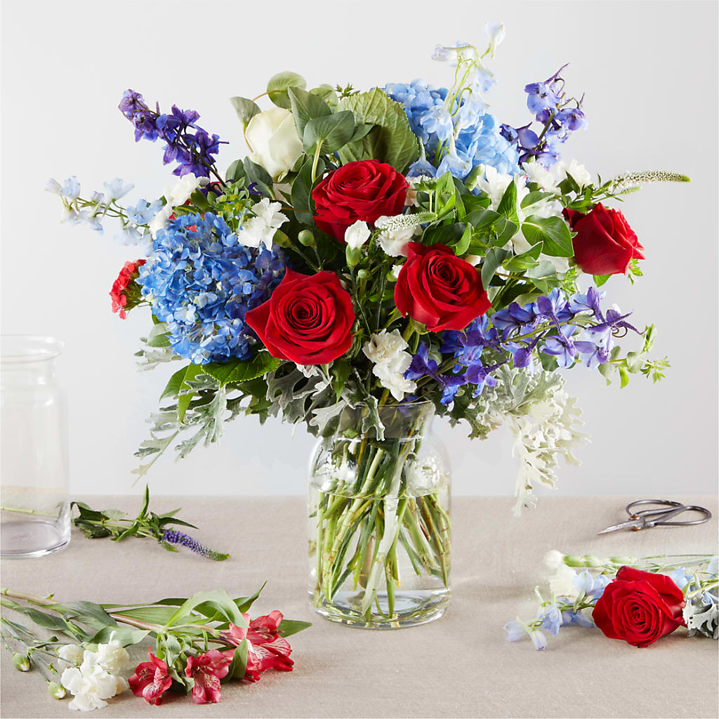 Star Spangled - A Florist Original – BILLY'S WITTENBERG FLORAL, Wittenberg WI