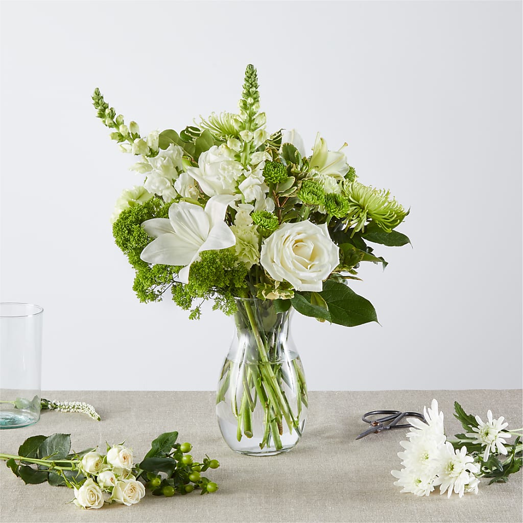 Irish Garden - A Florist Original – BILLY'S WITTENBERG FLORAL, Wittenberg WI