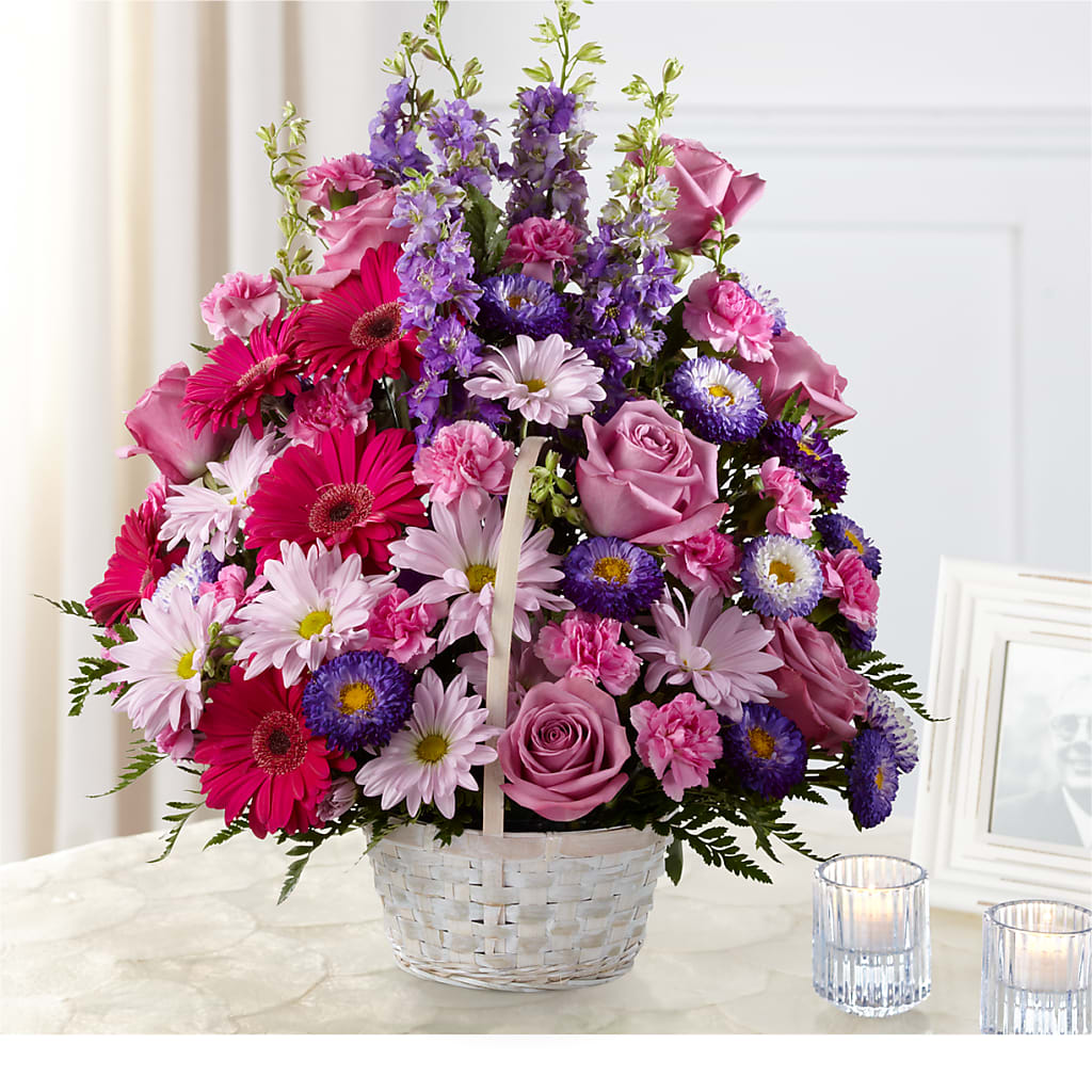 Pastel Peace Basket – BILLY'S WITTENBERG FLORAL, Wittenberg WI