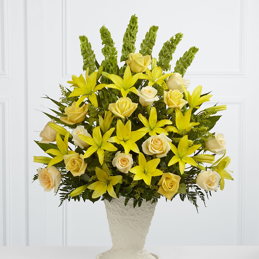 Golden Memories Arrangement – BILLY'S WITTENBERG FLORAL, Wittenberg WI