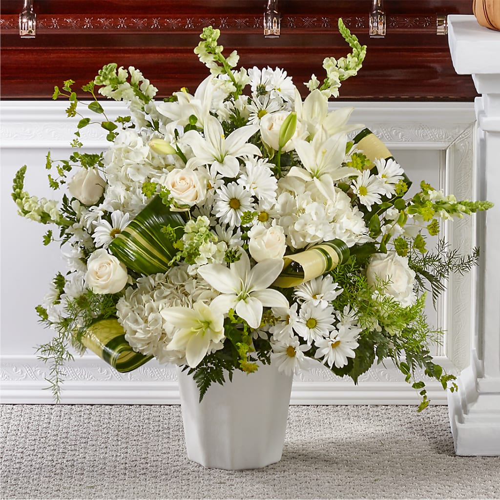 Thoughts of Tranquility Floor Basket – BILLY'S WITTENBERG FLORAL, Wittenberg WI