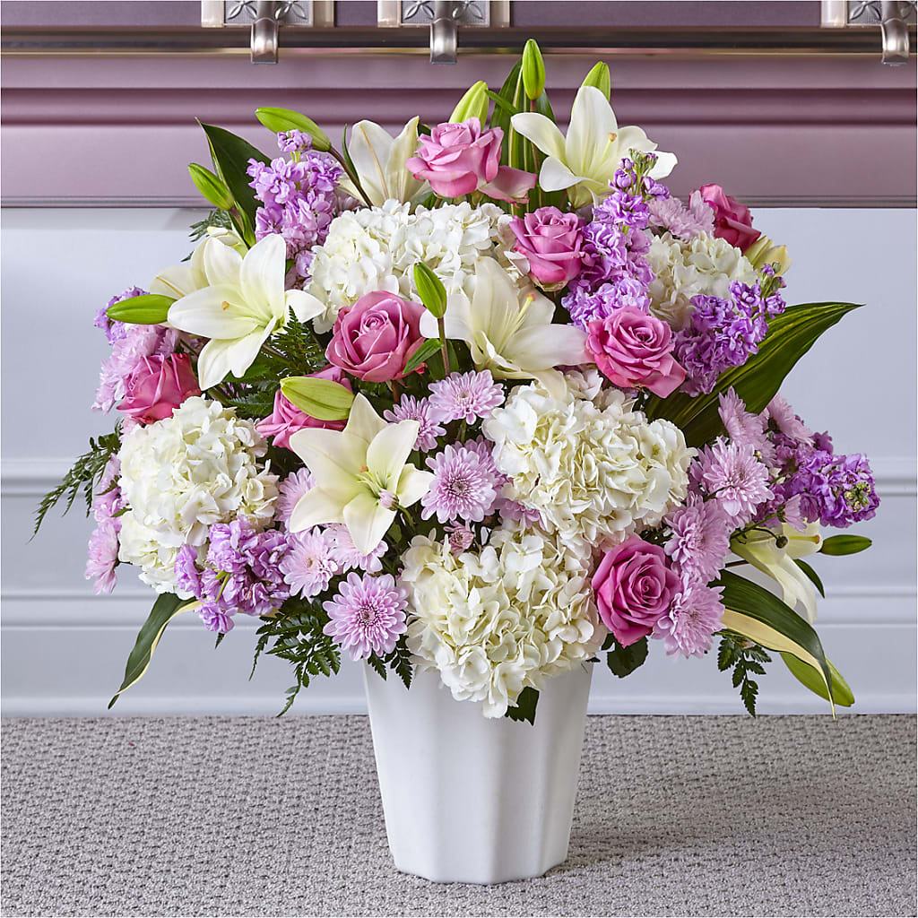 Heaven Sent Floor Basket – BILLY'S WITTENBERG FLORAL, Wittenberg WI