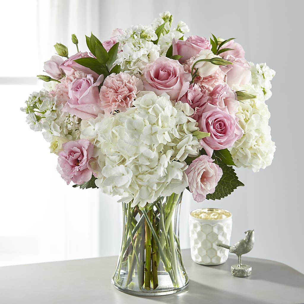 Guiding Grace Bouquet – BILLY'S WITTENBERG FLORAL, Wittenberg WI