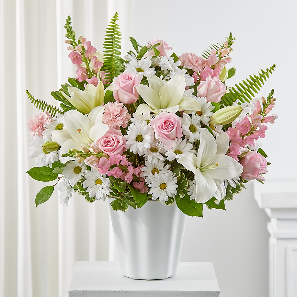 Soft Touch Tabletop Basket – BILLY'S WITTENBERG FLORAL, Wittenberg WI