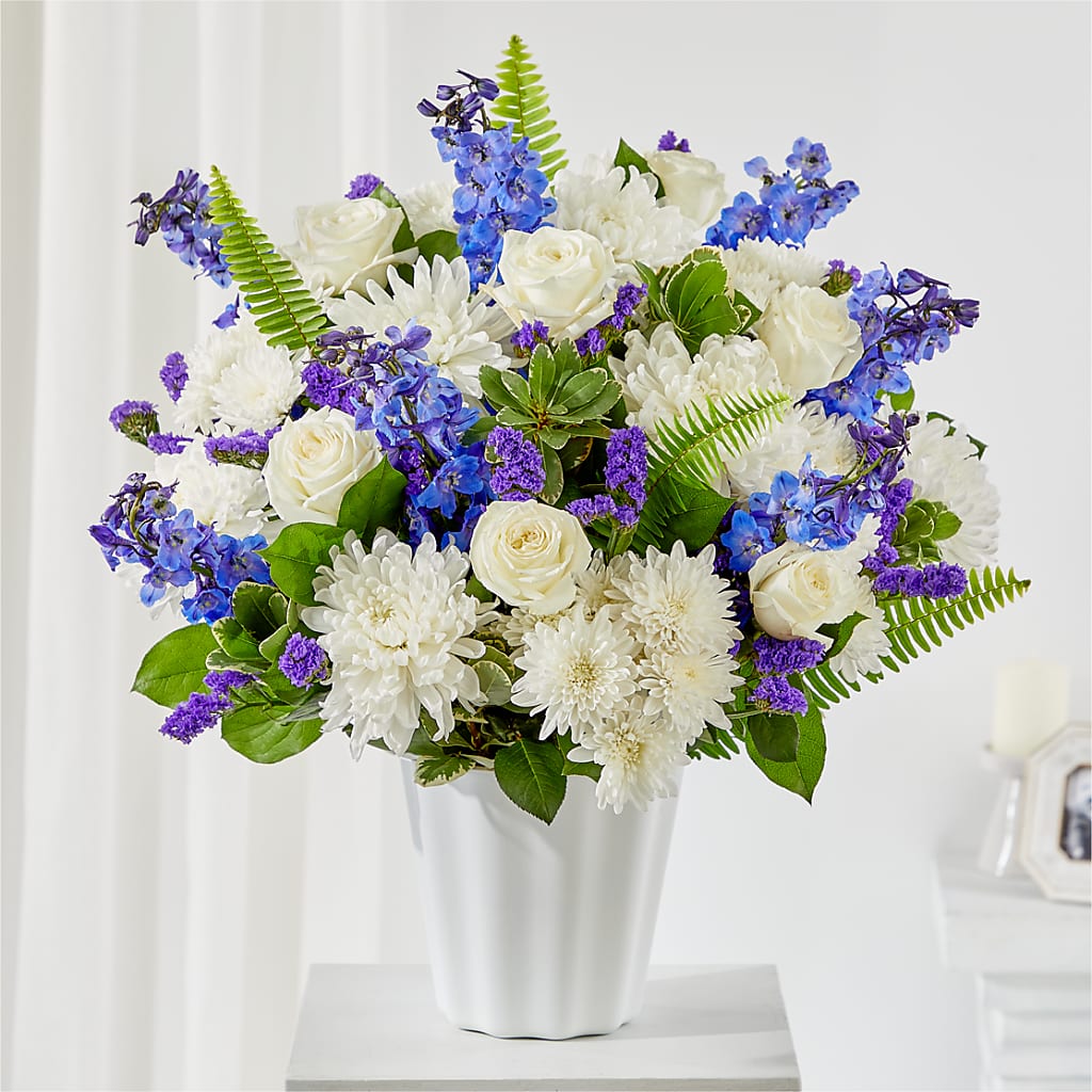 Hold Dear Tabletop Basket – BILLY'S WITTENBERG FLORAL, Wittenberg WI