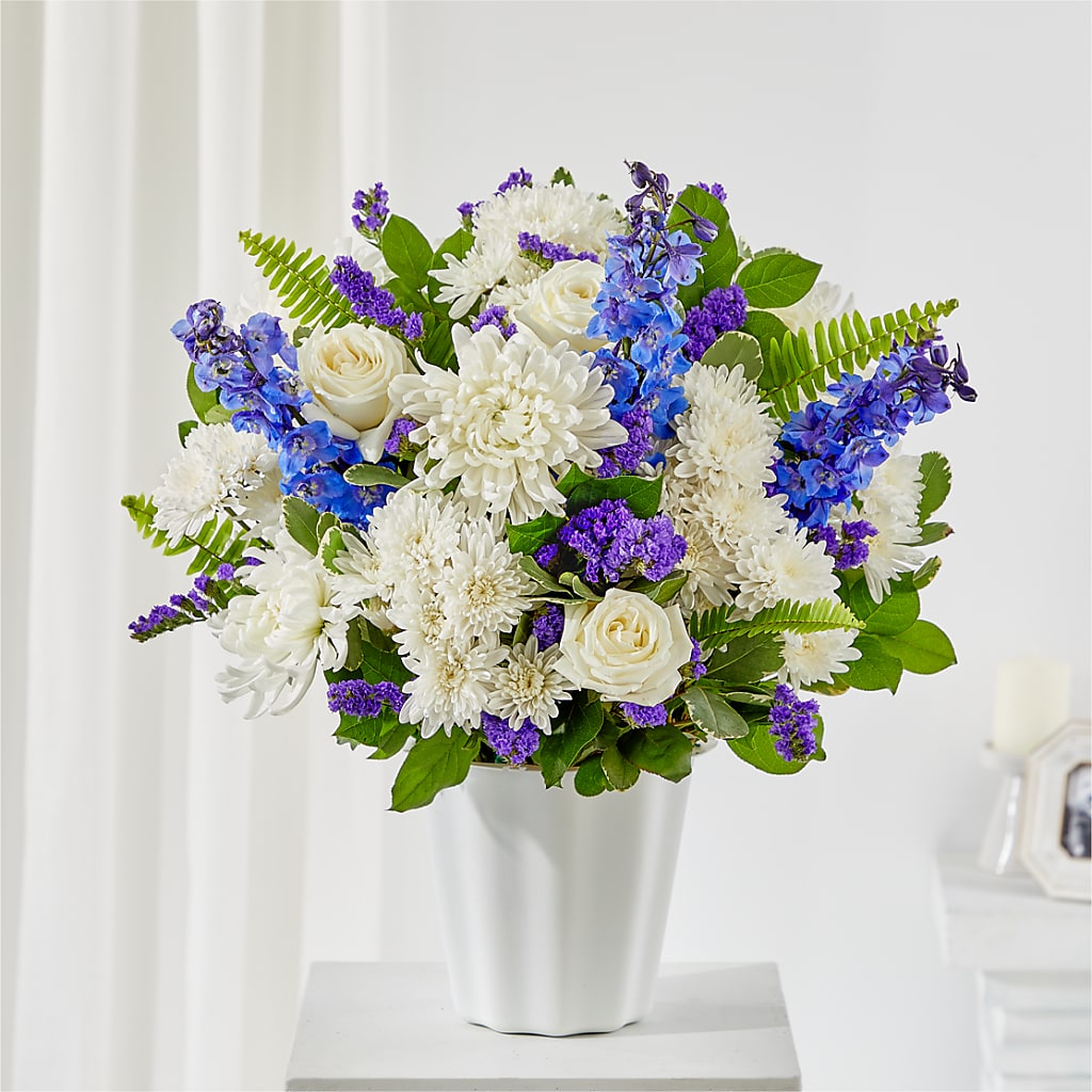 Hold Dear Tabletop Basket – BILLY'S WITTENBERG FLORAL, Wittenberg WI