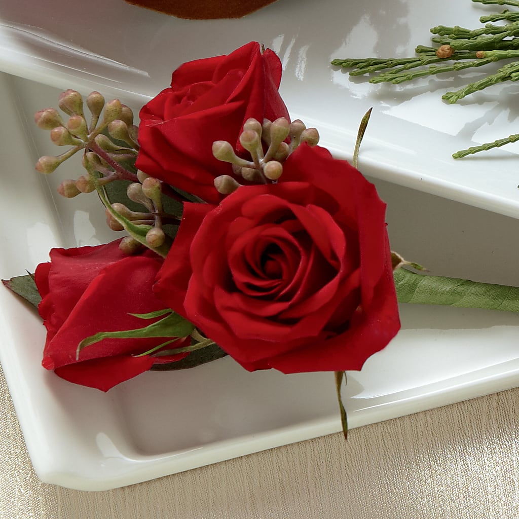 Red Spray Rose Boutonniere – BILLY'S WITTENBERG FLORAL, Wittenberg WI