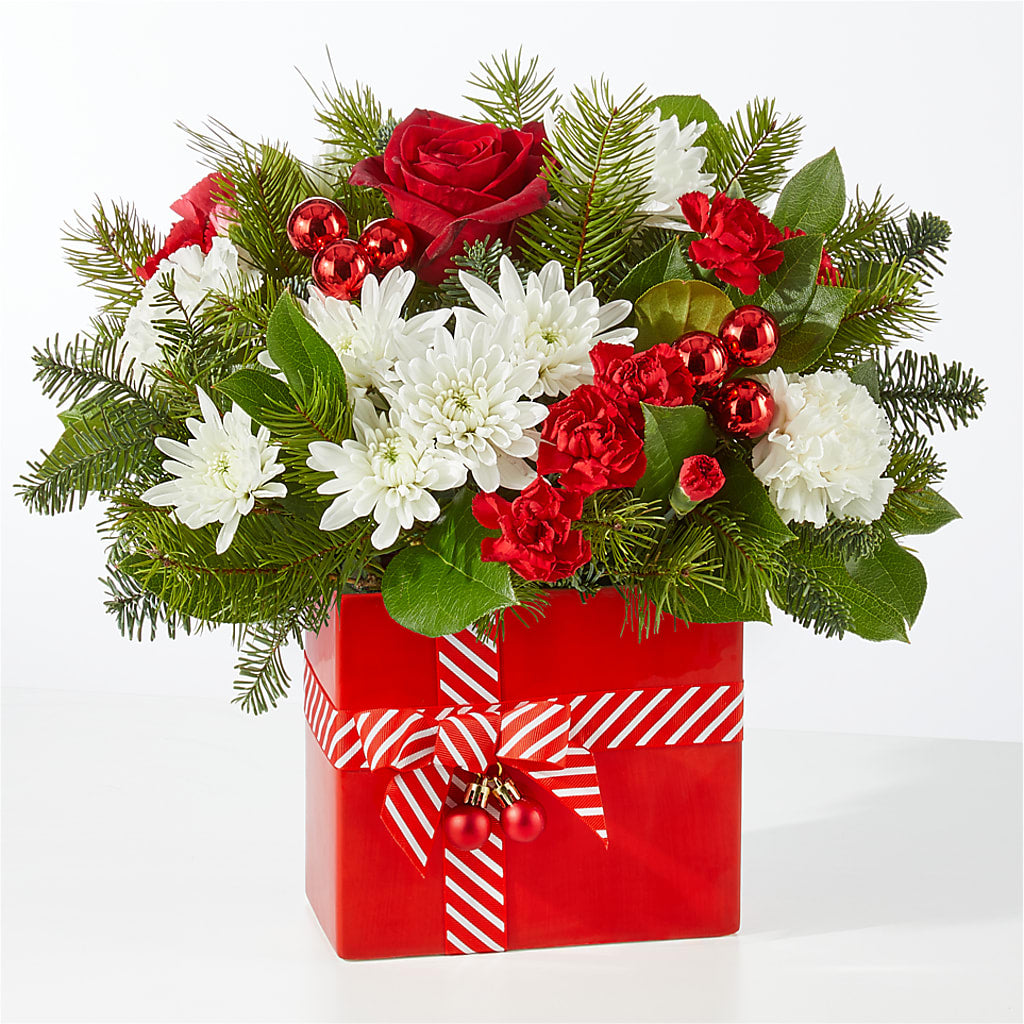 Presents Under the Tree Bouquet – BILLY'S WITTENBERG FLORAL, Wittenberg WI