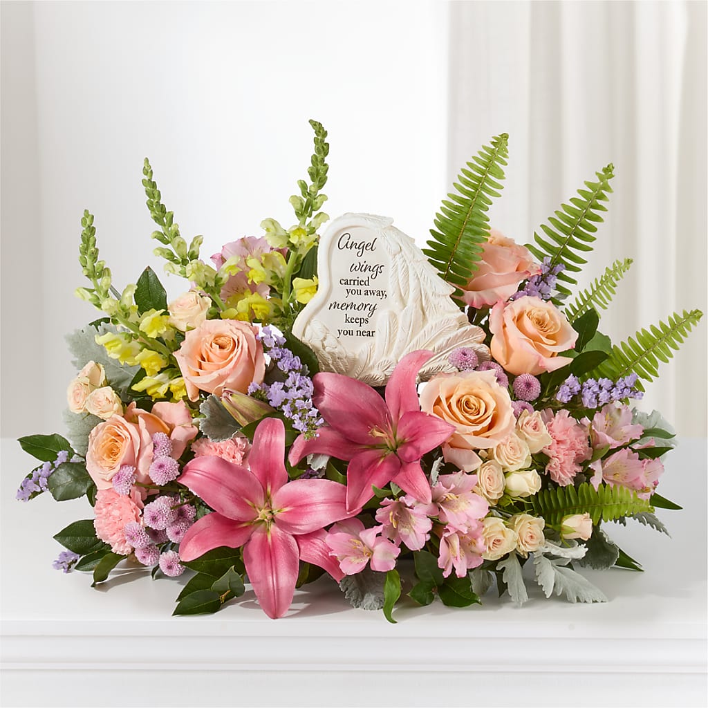 Gentle Light Arrangement – BILLY'S WITTENBERG FLORAL, Wittenberg WI