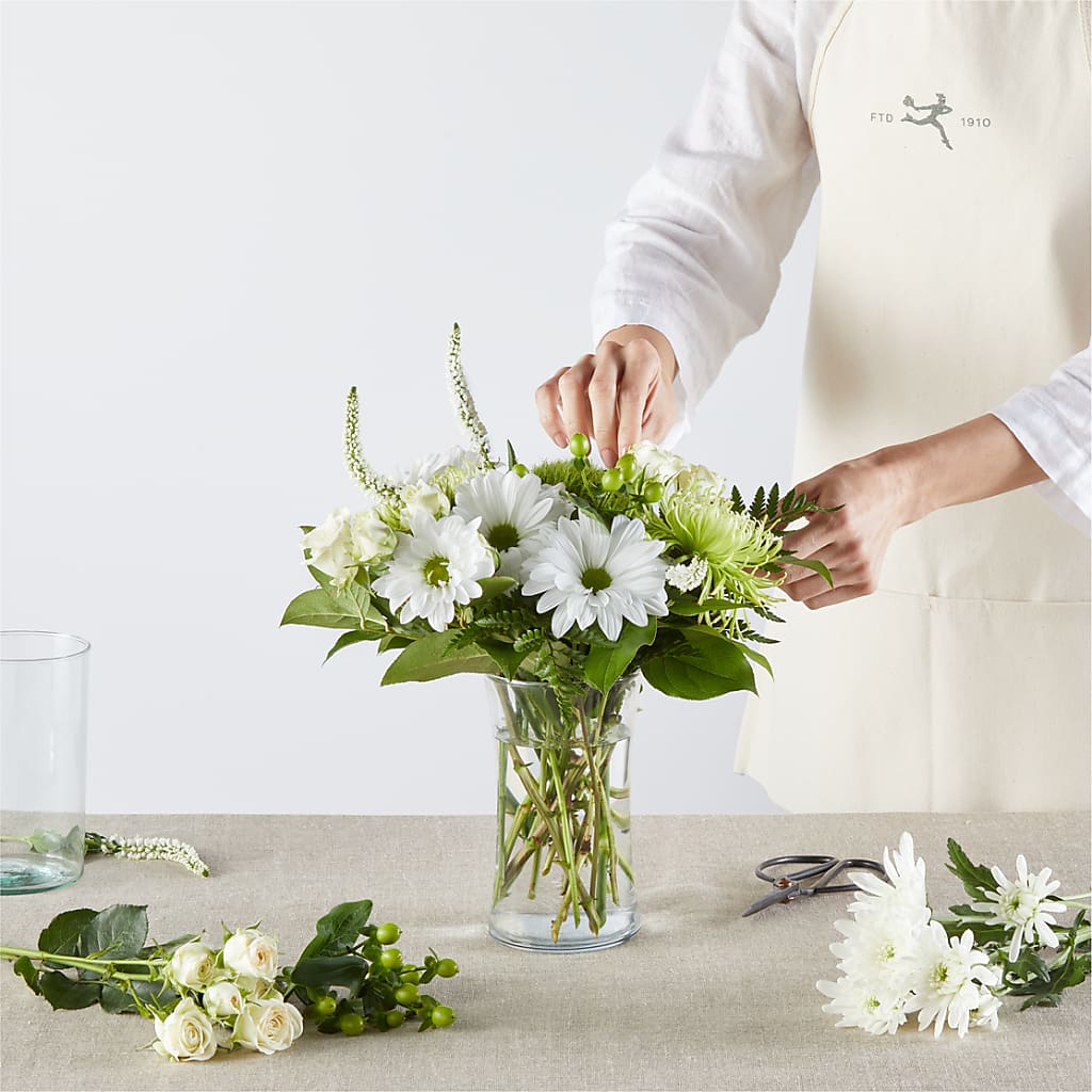 Irish Garden - A Florist Original – BILLY'S WITTENBERG FLORAL, Wittenberg WI