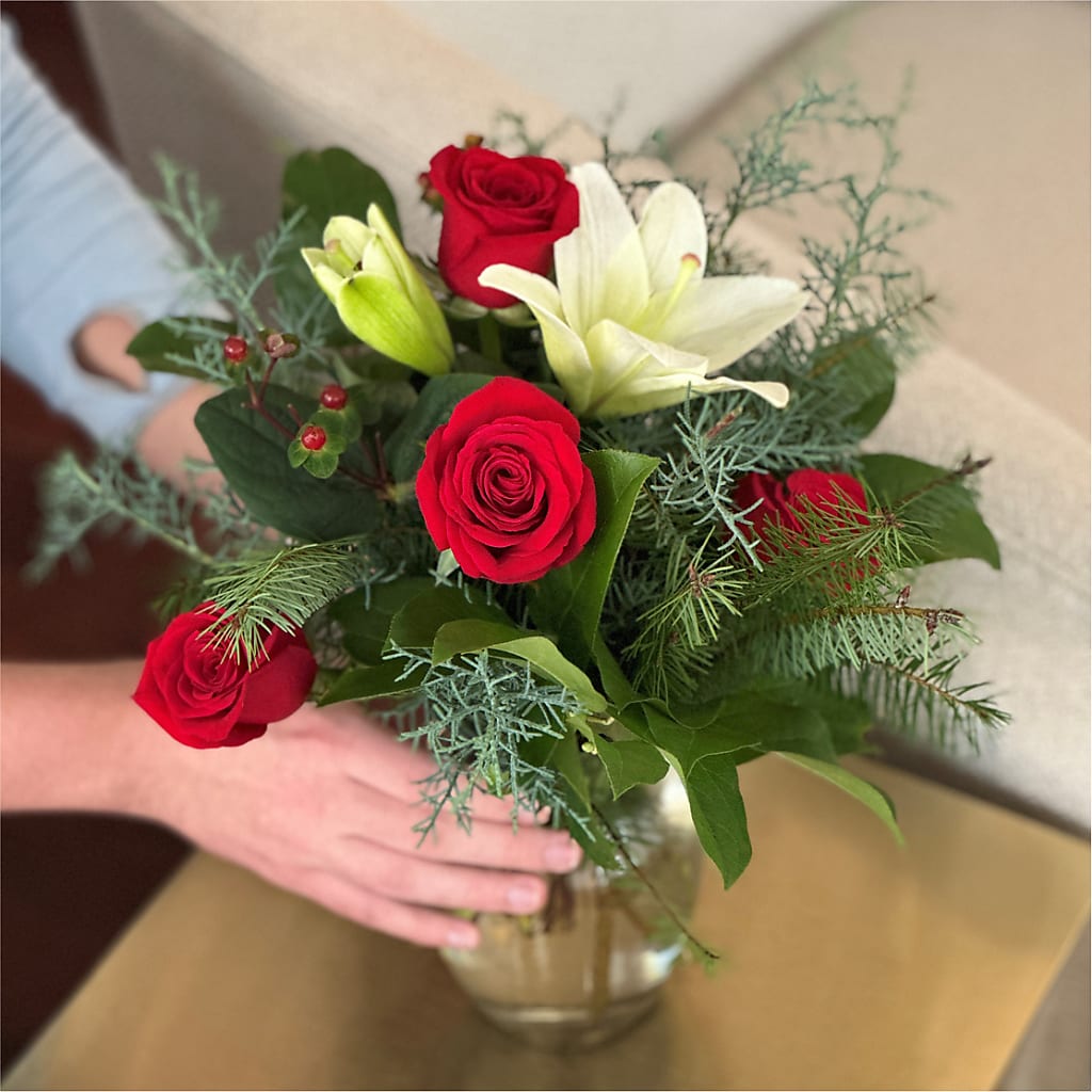 Glittering Lights Bouquet – BILLY'S WITTENBERG FLORAL, Wittenberg WI