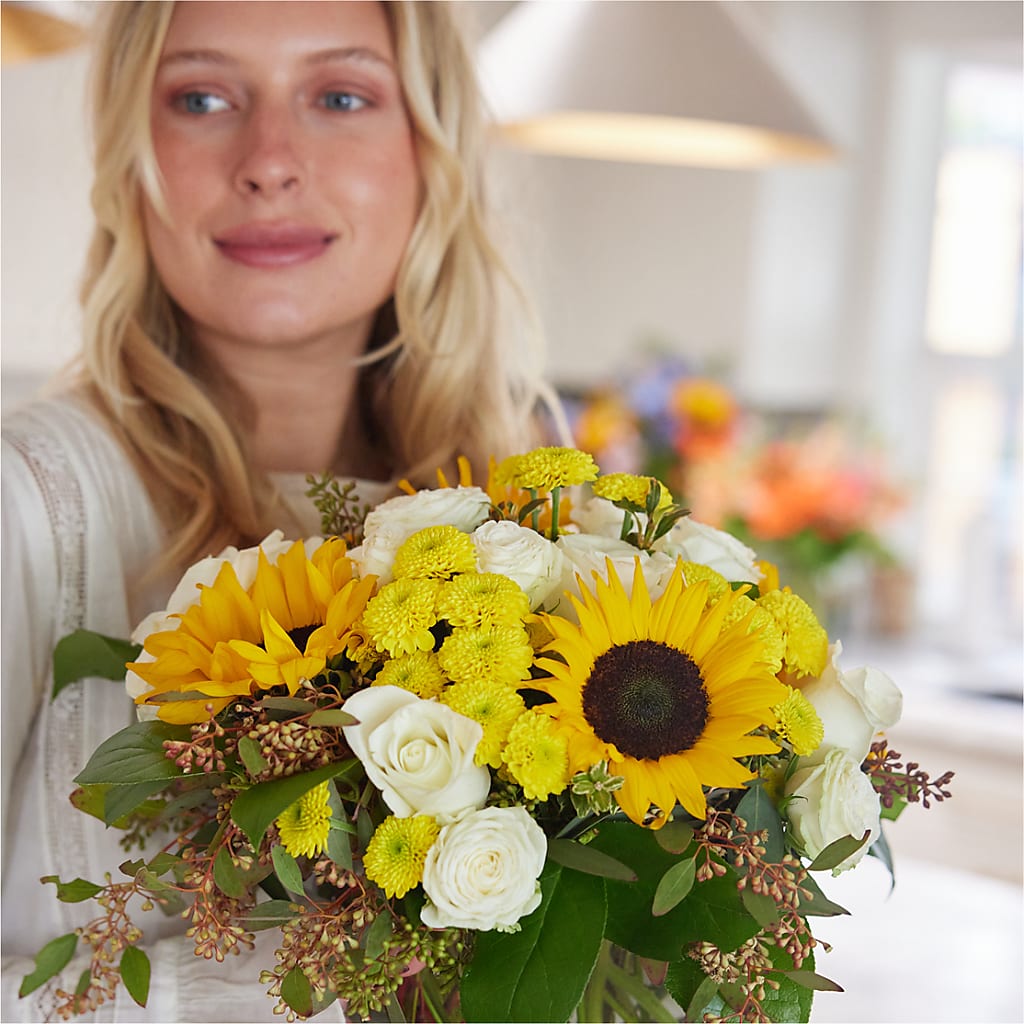 Luminous Morning Bouquet – BILLY'S WITTENBERG FLORAL, Wittenberg WI