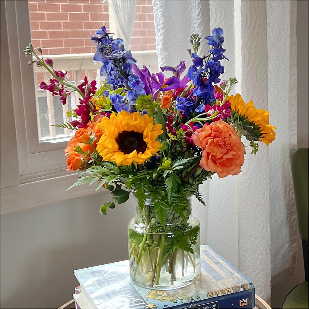 Rays of Life Bouquet – BILLY'S WITTENBERG FLORAL, Wittenberg WI