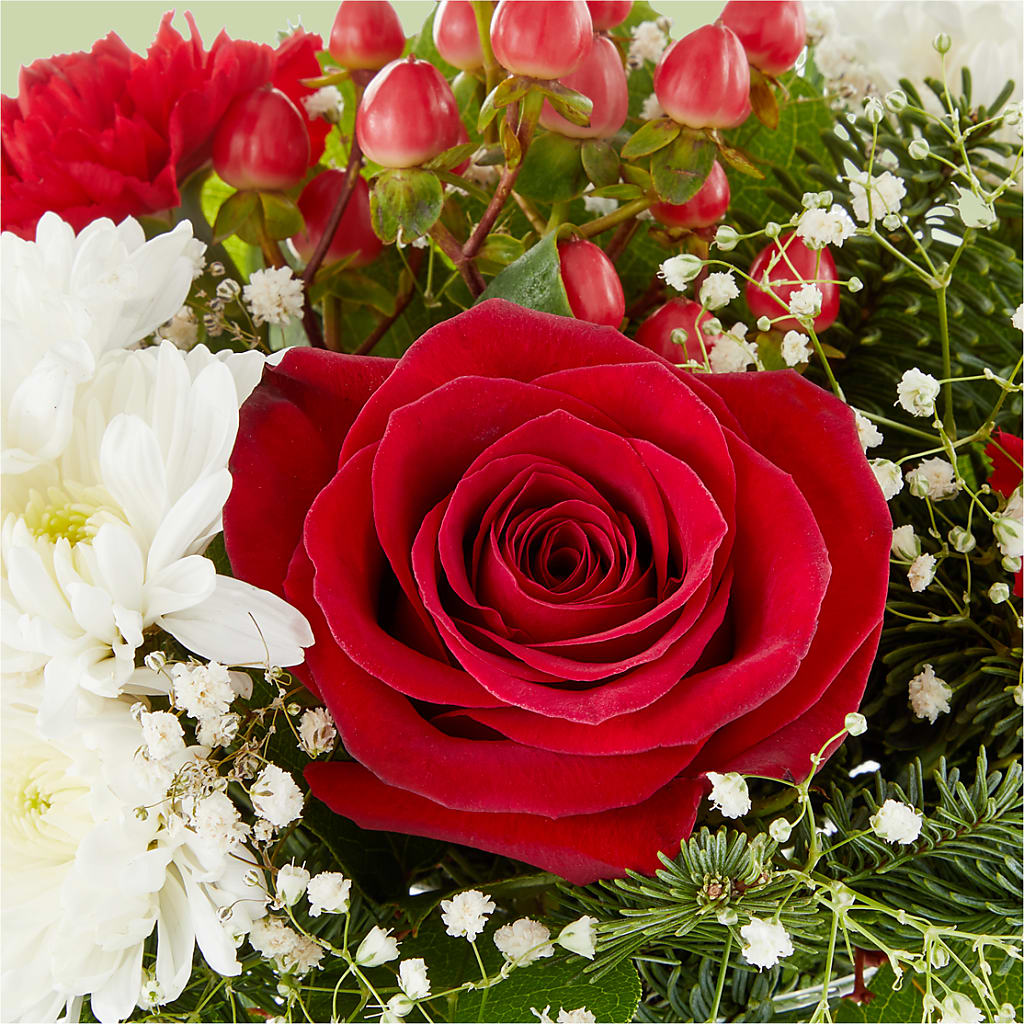 Chance of Flurries Bouquet – BILLY'S WITTENBERG FLORAL, Wittenberg WI