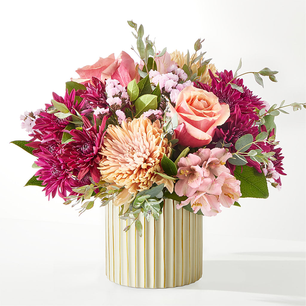 Berry Cobbler Bouquet with Ivory Vase – BILLY'S WITTENBERG FLORAL, Wittenberg WI