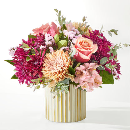 Berry Cobbler Bouquet with Ivory Vase – BILLY'S WITTENBERG FLORAL, Wittenberg WI