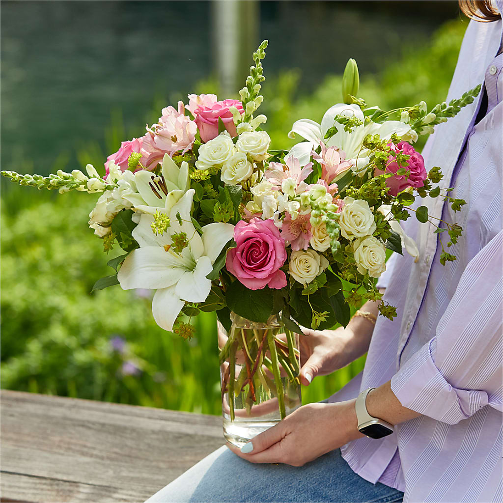 Fondly Bouquet – BILLY'S WITTENBERG FLORAL, Wittenberg WI