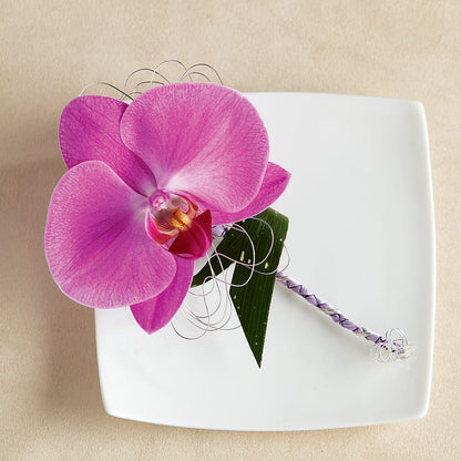 Glorious Boutonniere – BILLY'S WITTENBERG FLORAL, Wittenberg WI